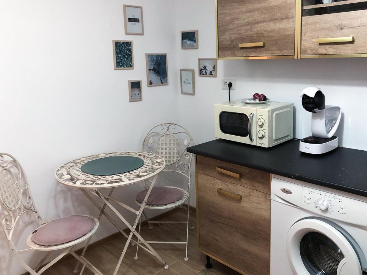 Ultra central apartment, free parking Oradea - Stray Cats Esterno foto